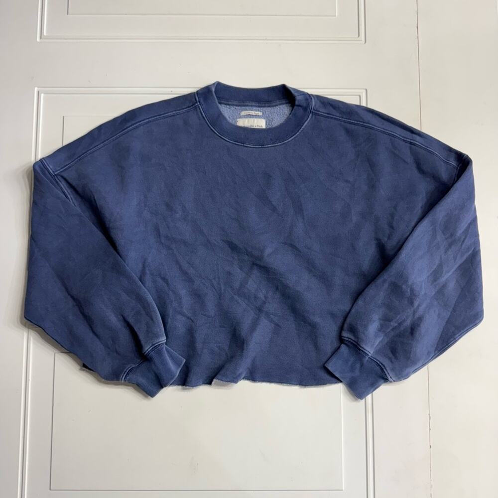 Abercrombie & Fitch Navy Blue Cropped Crewneck Sweatshirt